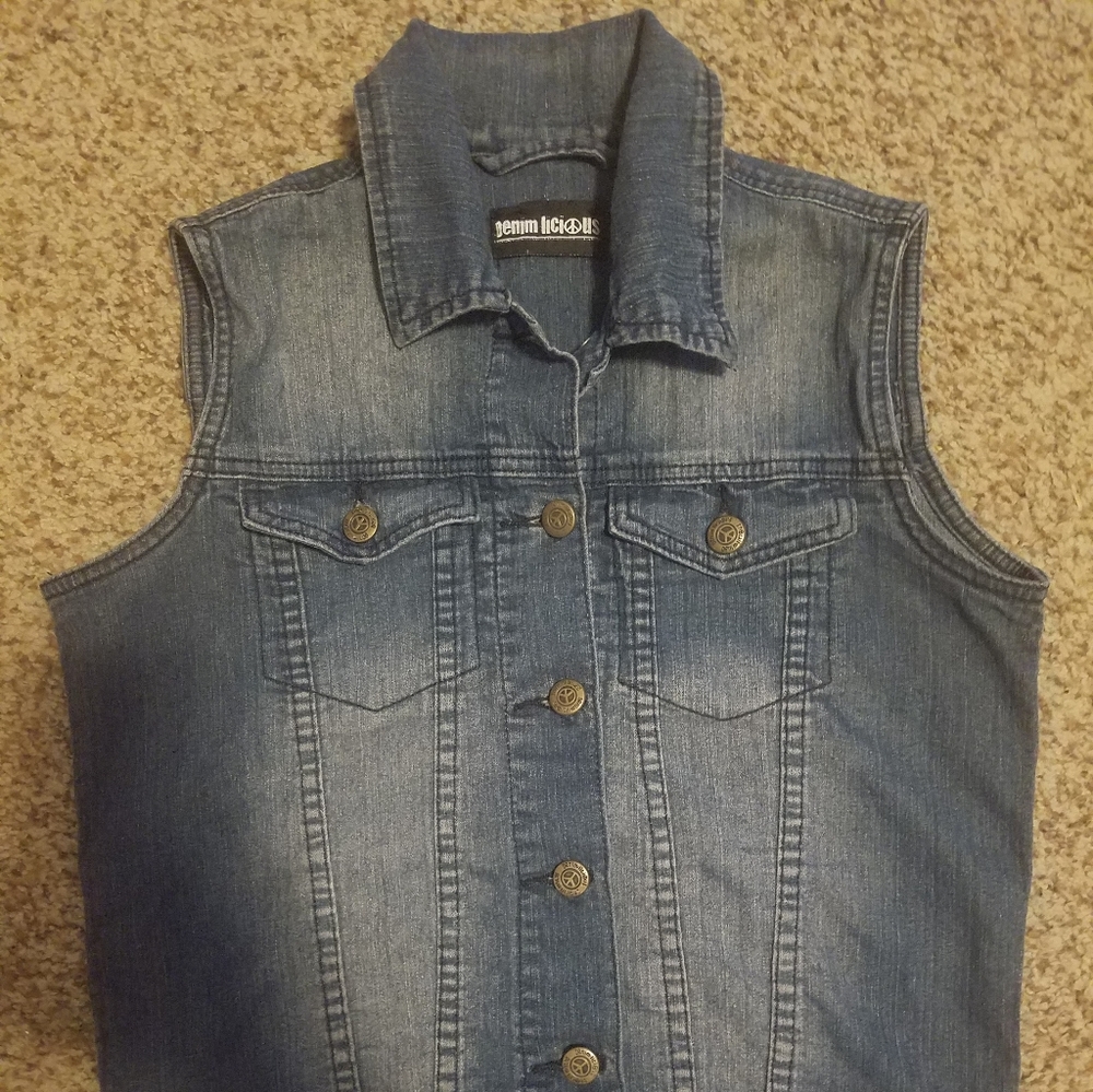 Denim Licious Size Medium Denim Vest